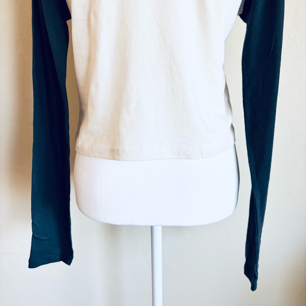 RVCA Logo Women’s Raglan Long sleeve Tee Shirt NWT - Picture 8 of 11